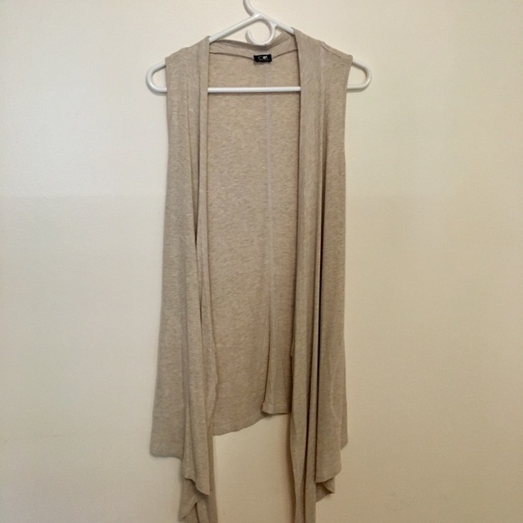 Sweaters - Long cascading vest